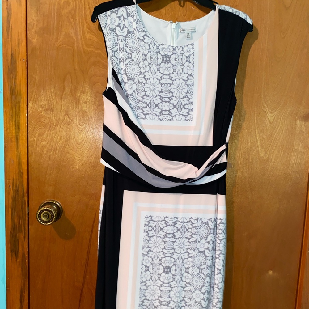 Medium Cato knee length dress